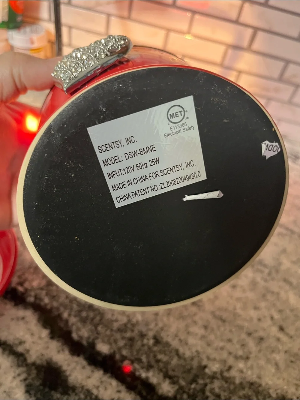 Scentsy glossy red